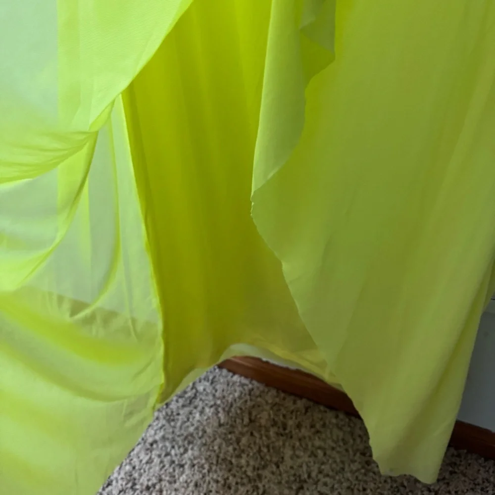 New!! Showpo Halter Ruched Side Split Dress in Citrus Size 14 - Picture 7 of 10